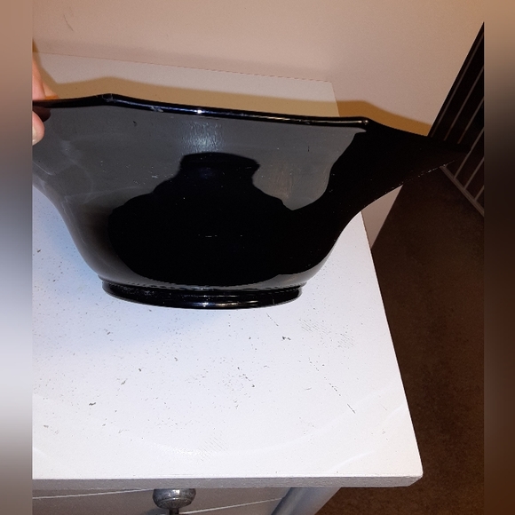 Black amethyst bowl with silver accents - Picture 2 of 3